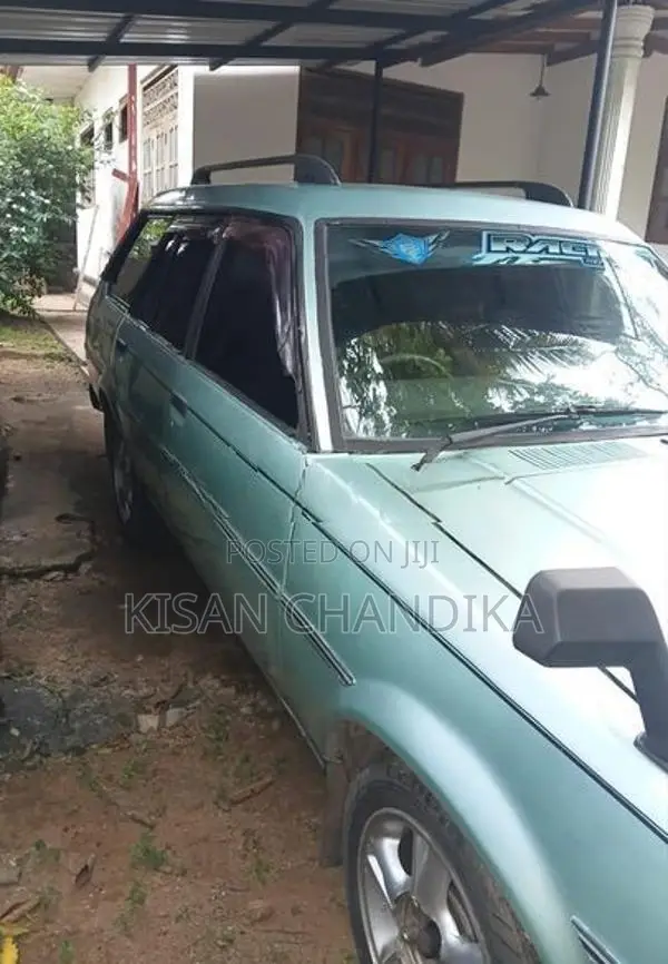 Toyota Corolla KE72 DX Wagon 1985