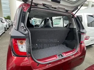 Daihatsu Mira 2025