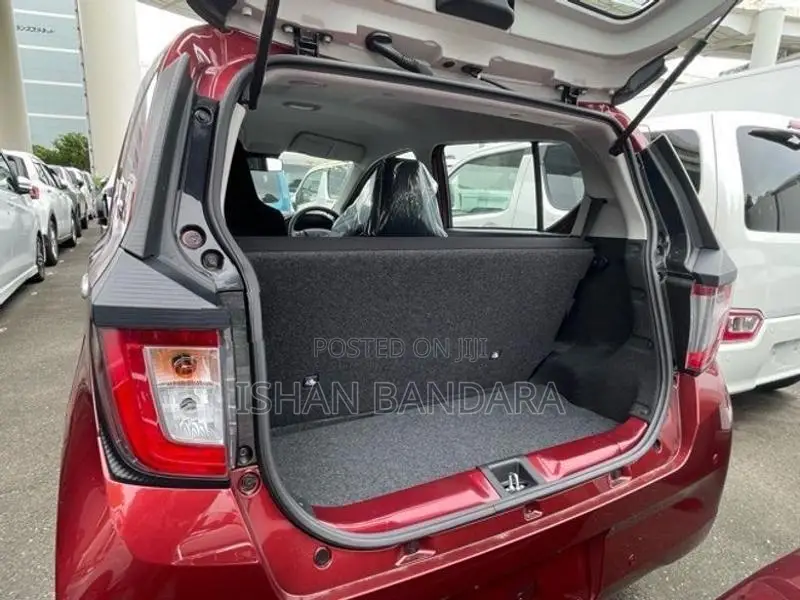 Daihatsu Mira 2025