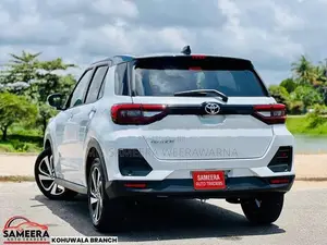 Toyota Raize PETROL 1000 CC 4WD 2026