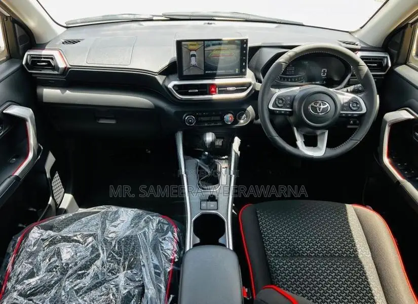 Toyota Raize PETROL 1000 CC 4WD 2026