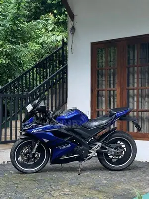 Yamaha R15 2019