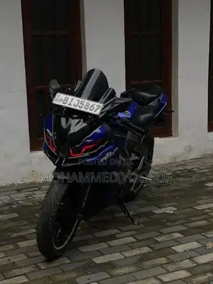 Yamaha R15 2019