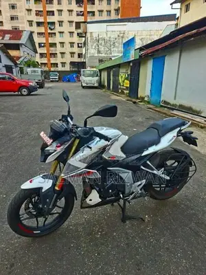 Bajaj Pulsar N160 2025