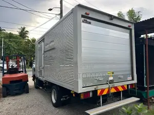 Isuzu Elf 2019