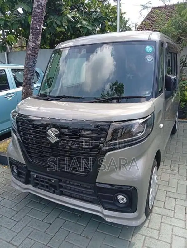 Suzuki Spacia Base 2024