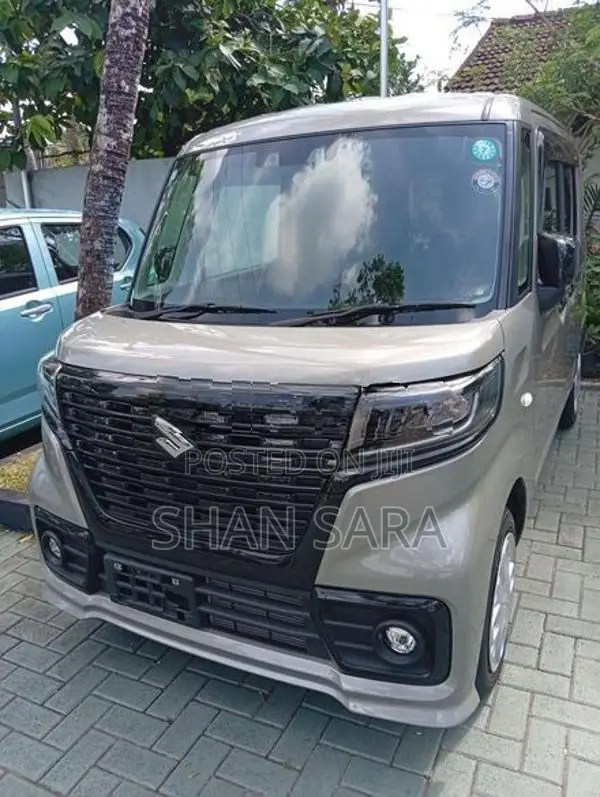 Suzuki Spacia Base 2024