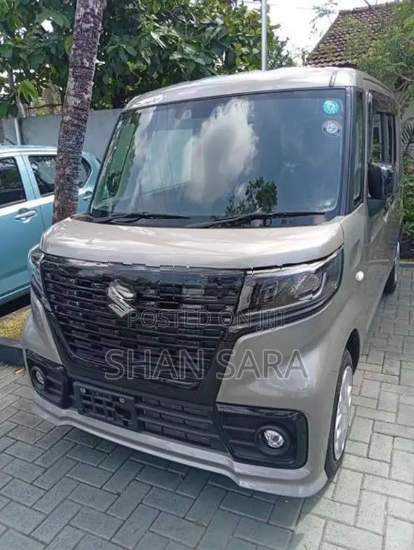 Suzuki Spacia Base 2024
