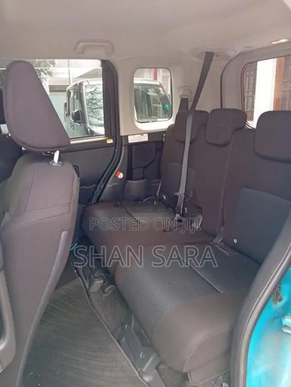 Toyota Roomy X 2024