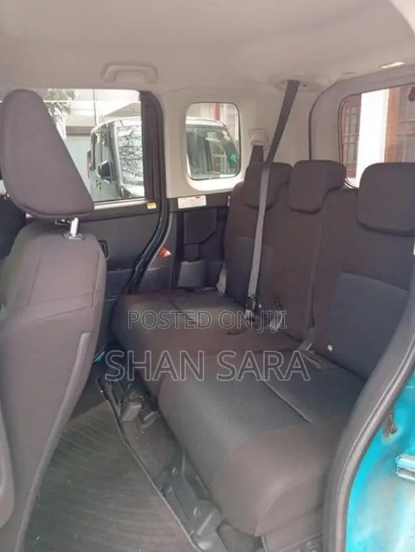 Toyota Roomy X 2024