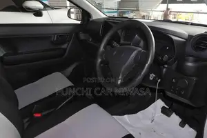 Daihatsu Mira 2024