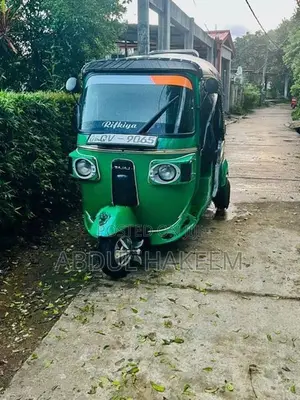 Bajaj RE 2010