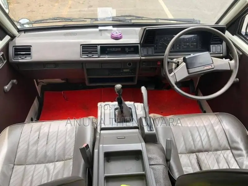Nissan Vanette 1993