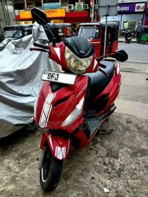 Hero Maestro Edge 125 2017