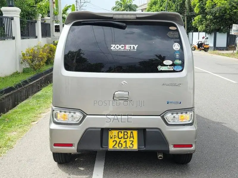 Suzuki Wagon R Stingray Safety 2018