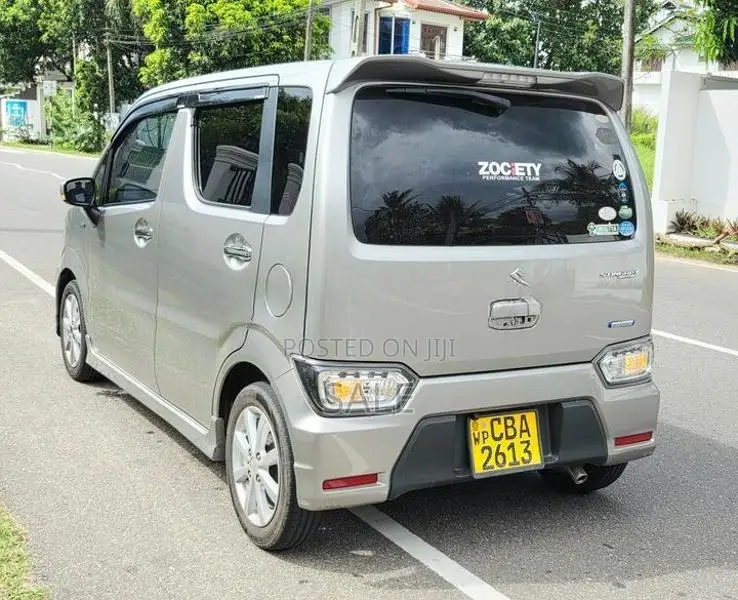 Suzuki Wagon R Stingray Safety 2018