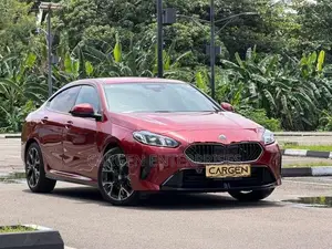 BMW 220i GRAND COUPE M-SPORT 2025