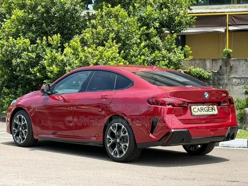 BMW 220i GRAND COUPE M-SPORT 2025