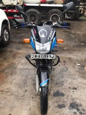 Bajaj CT100 2019