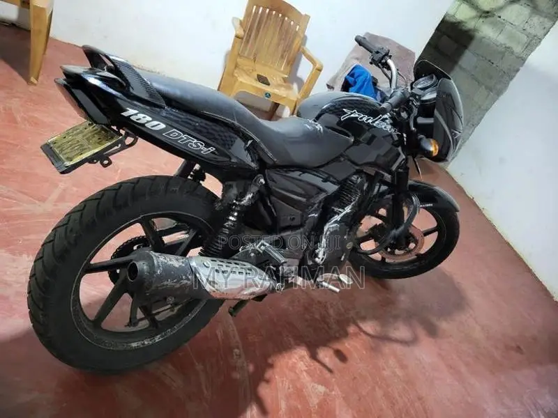 Bajaj Pulsar 180 2006