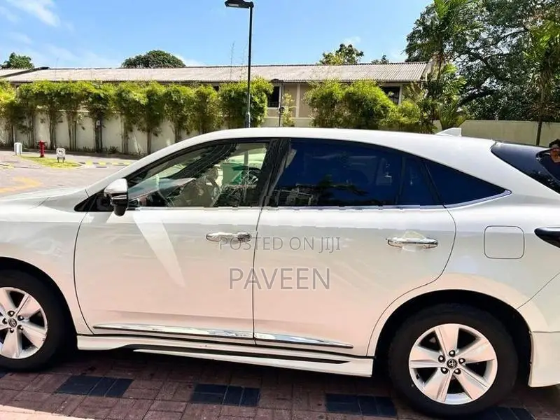 Toyota Harrier 2017