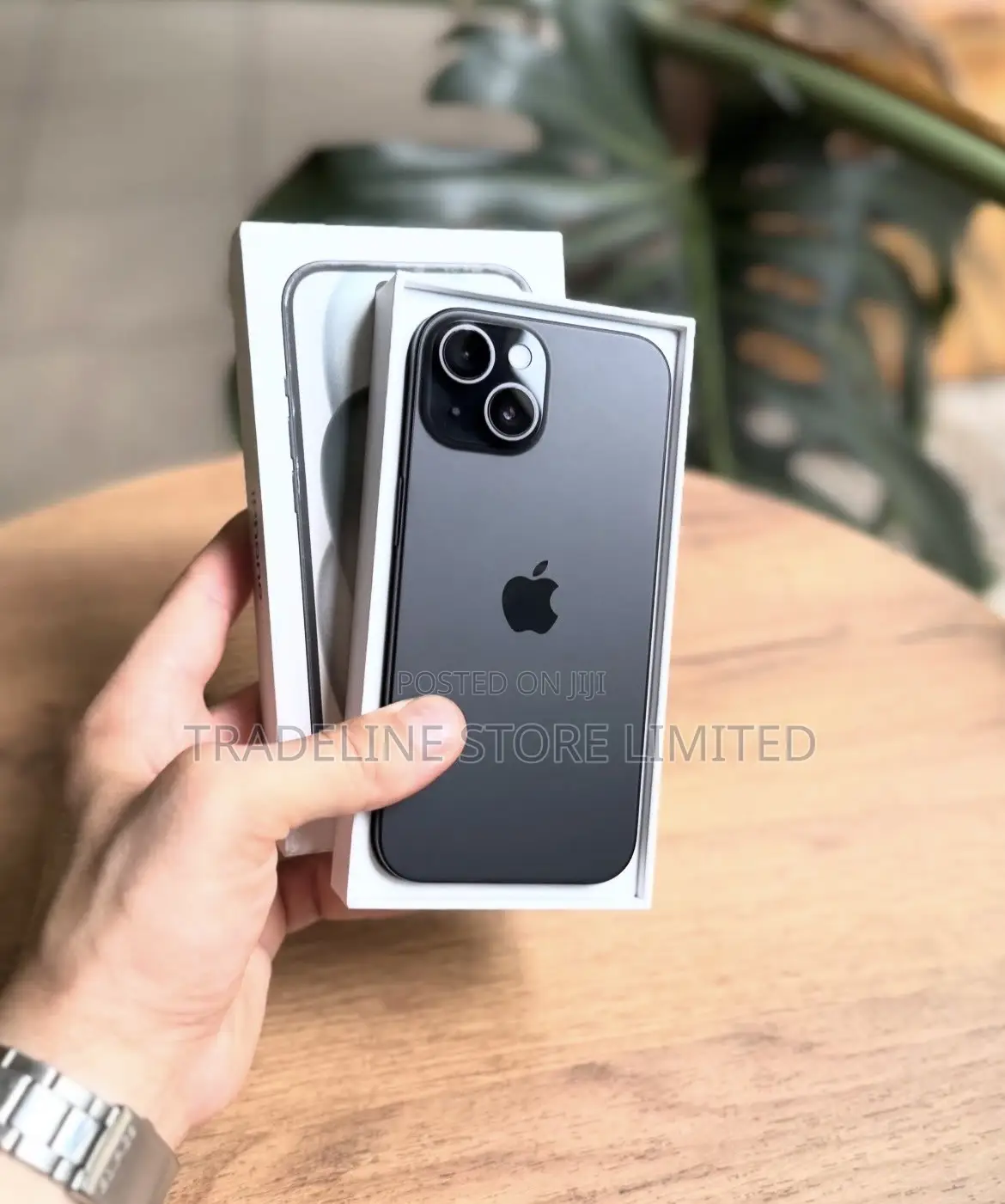 New Apple iPhone 15 256 GB Black