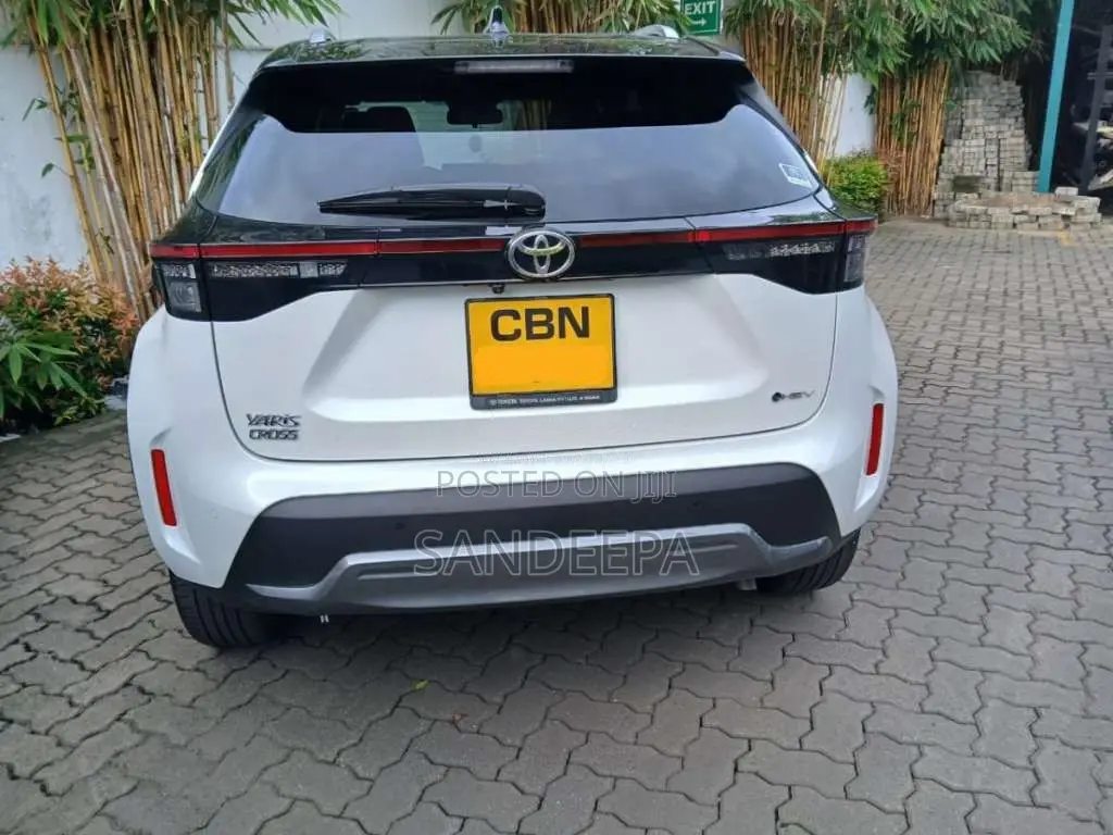 Toyota Yaris Cross Z Adventure Modified 2025 SUV (Used)