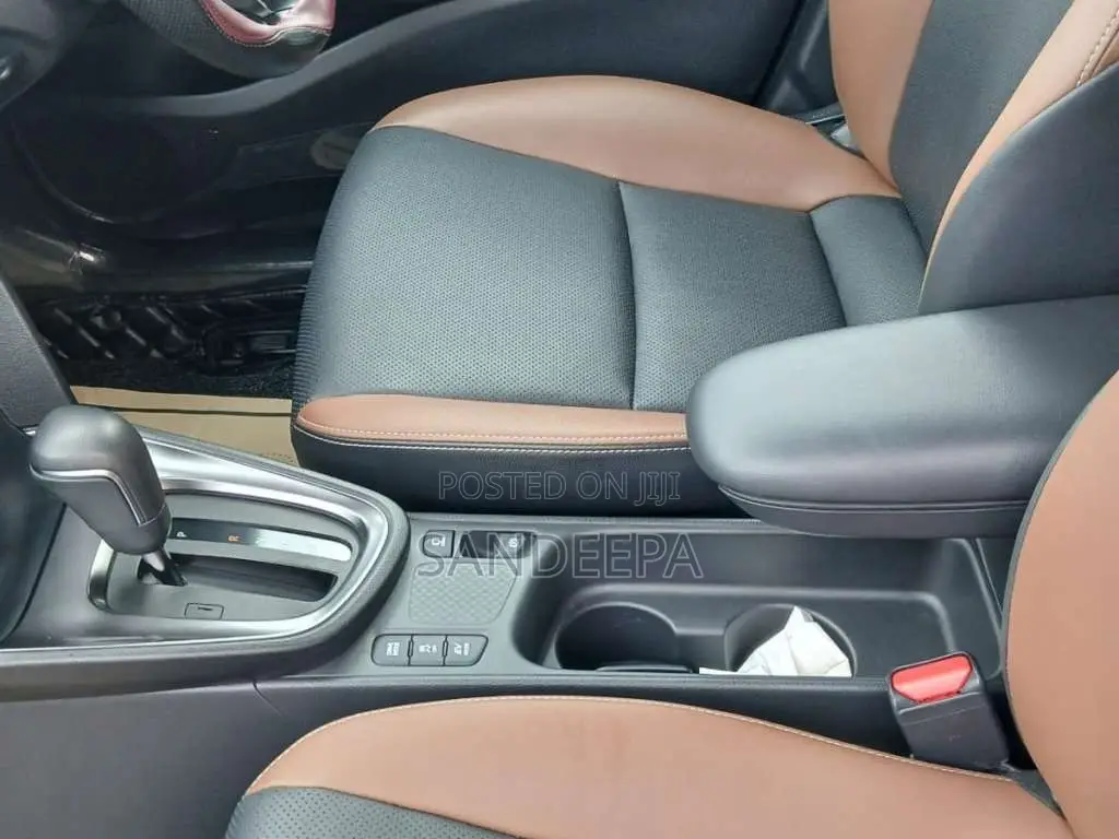 Toyota Yaris Cross Z Adventure Modified 2025 SUV (Used)