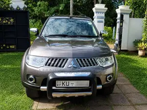 Mitsubishi Montero Sport 2012 SUV (Used)