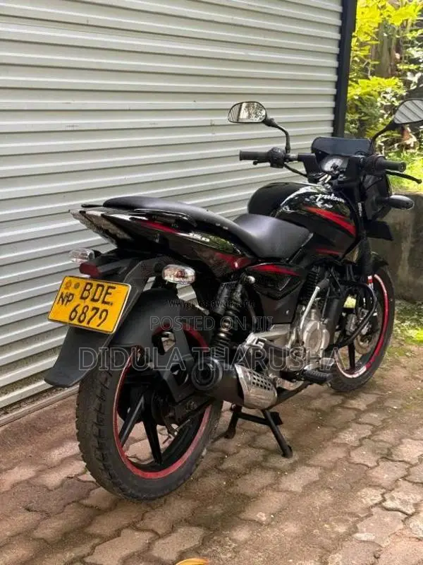 Bajaj Pulsar 150 2015 Motorbike (Used)