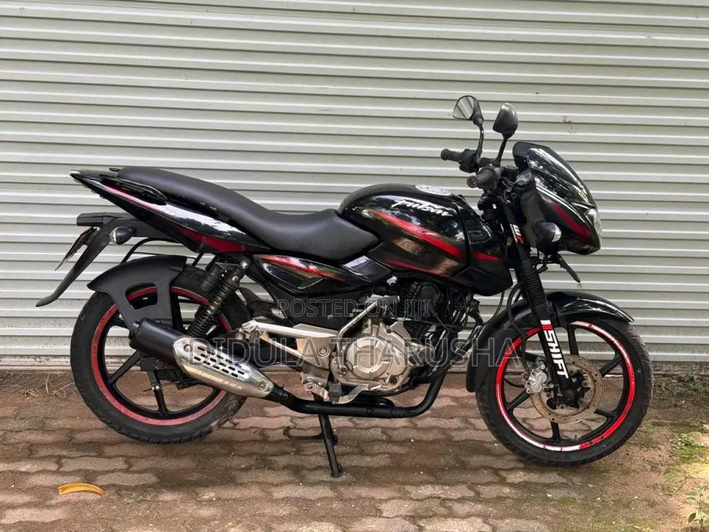 Bajaj Pulsar 150 2015 Motorbike (Used)