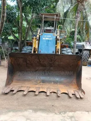 Kobelco Loader 2011 Heavy-Duty (Used)