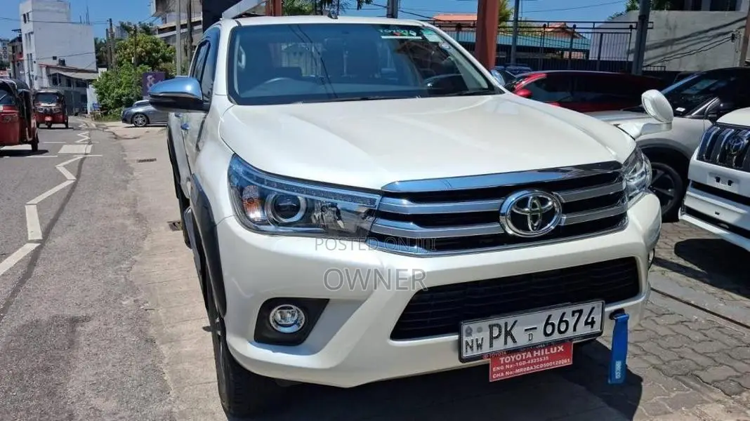 Toyota Hilux 2020 Pickup (Used)