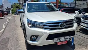 Toyota Hilux 2020 Pickup (Used)