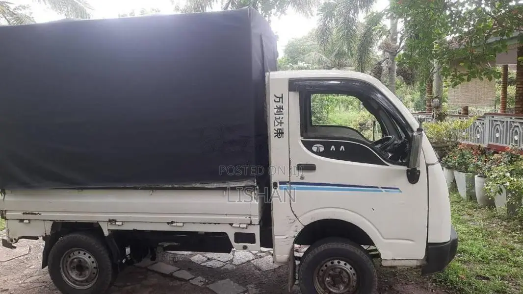 Tata Dimo Batta 2012 Lorry (Used)