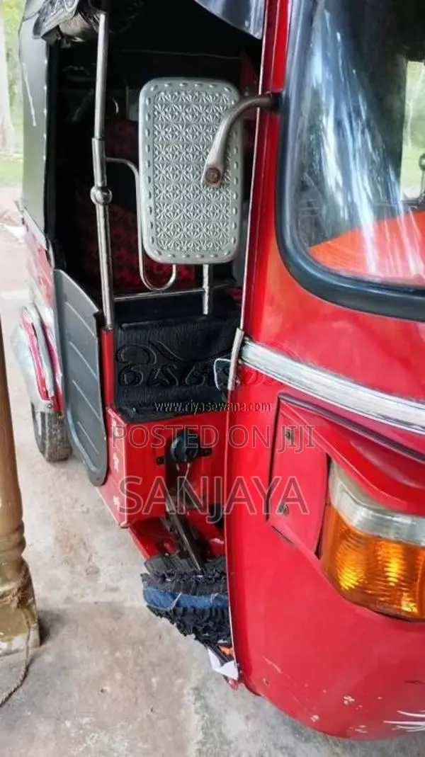 Bajaj 4 Stroke 2012 Three Wheel (Used)