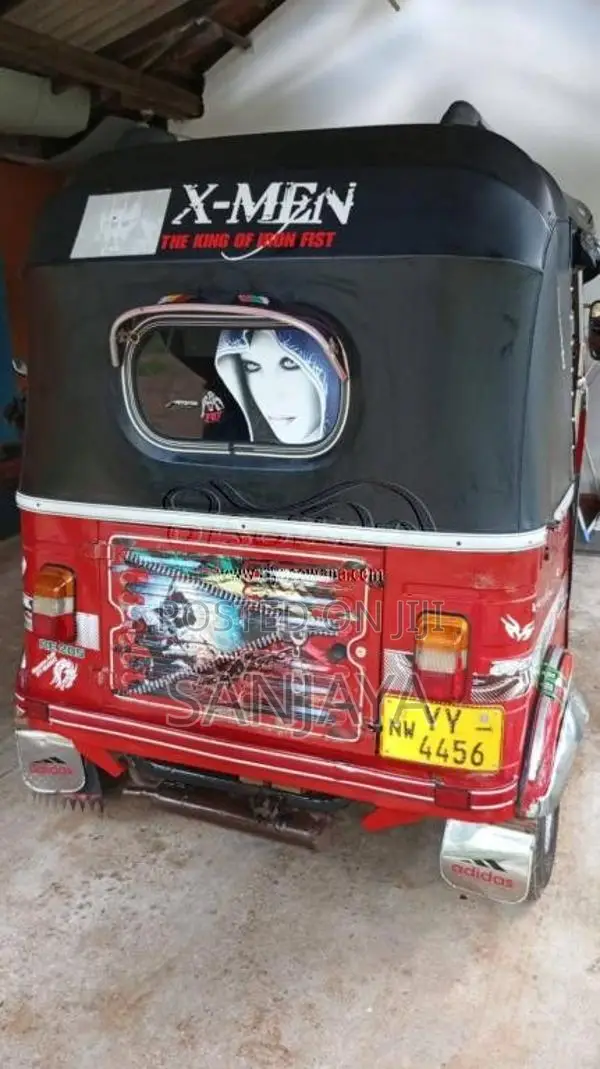 Bajaj 4 Stroke 2012 Three Wheel (Used)