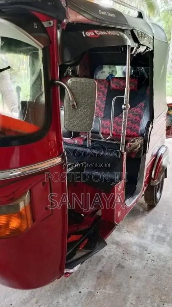 Bajaj 4 Stroke 2012 Three Wheel (Used)