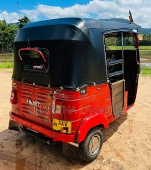 Bajaj RE 2015 Three Wheel (Used)