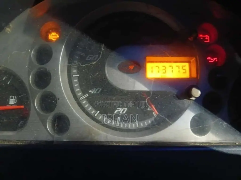 Mahindra Maxximo 2012 Lorry (Used)