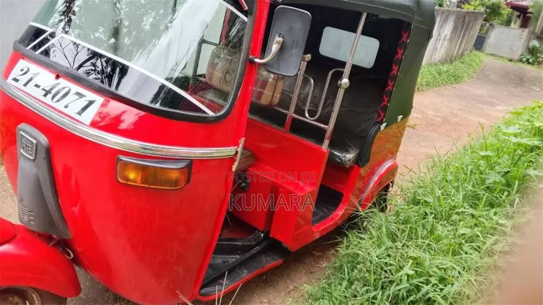 Bajaj Re 1996 Three Wheel (Used)