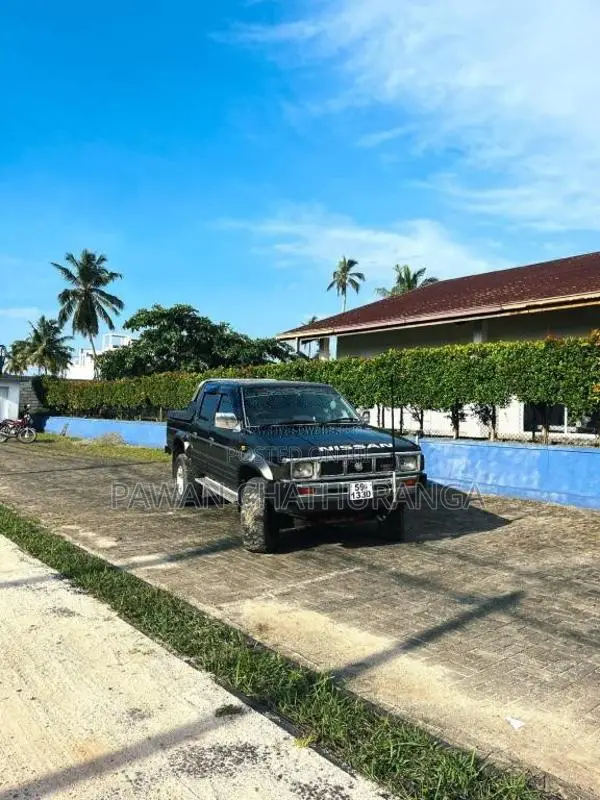 Nissan D21 1991 Pickup (Used)