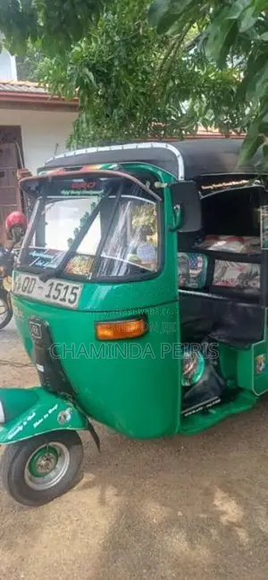 Bajaj 2 Stroke 2006 Three Wheel (Used)
