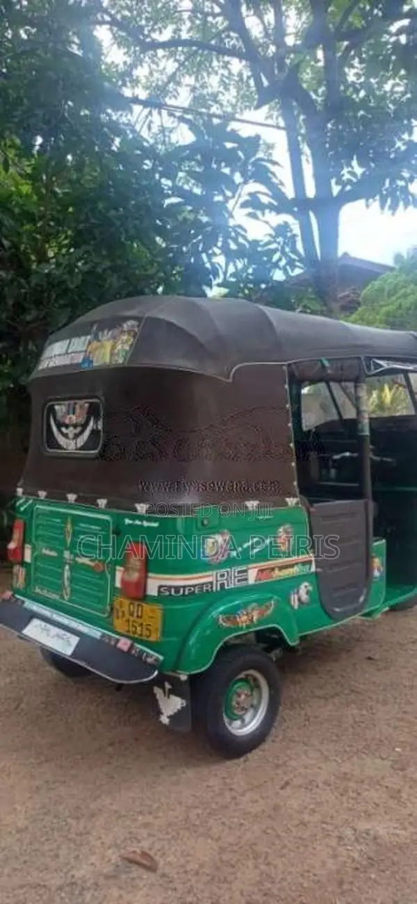 Bajaj 2 Stroke 2006 Three Wheel (Used)