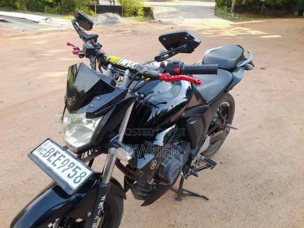 Yamaha FZ Version 2 2016 Motorbike (Used)