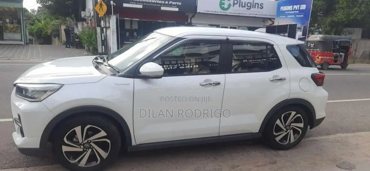 Toyota Raize 2025 SUV (Used)