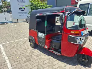 Bajaj 4 Stroke 2020 Three Wheel (Used)