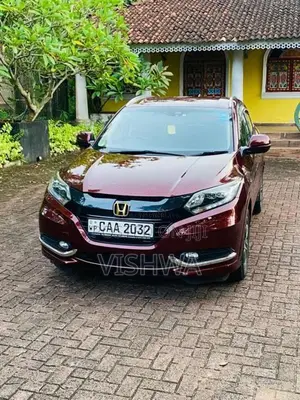 Honda Vezel 2014 SUV (Used)
