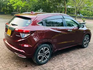 Honda Vezel 2014 SUV (Used)