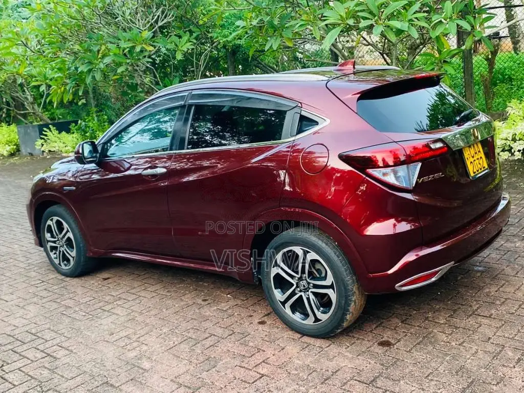 Honda Vezel 2014 SUV (Used)
